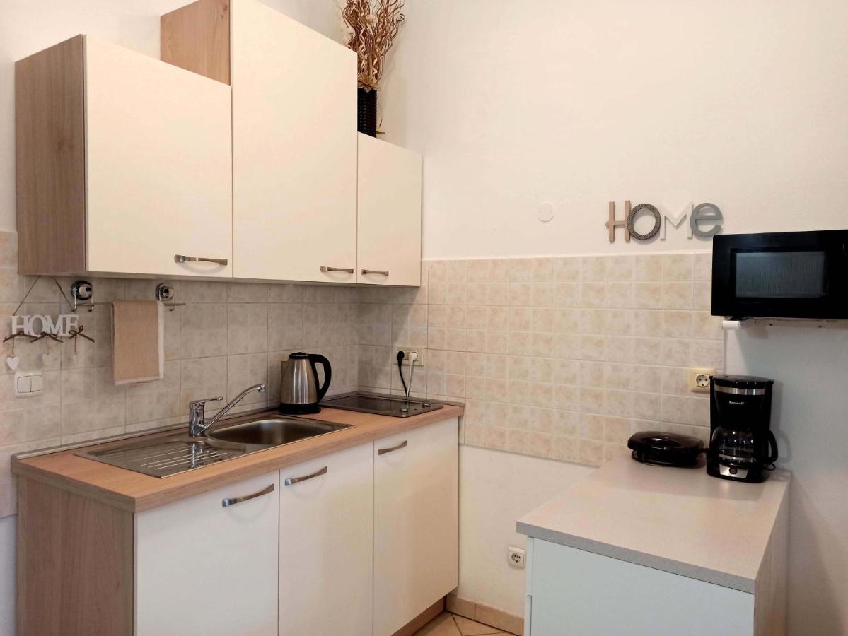 Apartman Dora 普拉 外观 照片